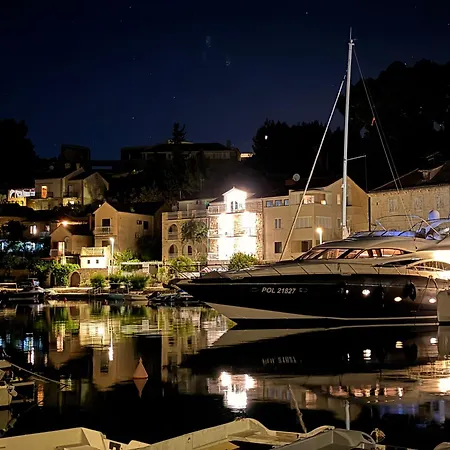 Aquiterra Bobovišća